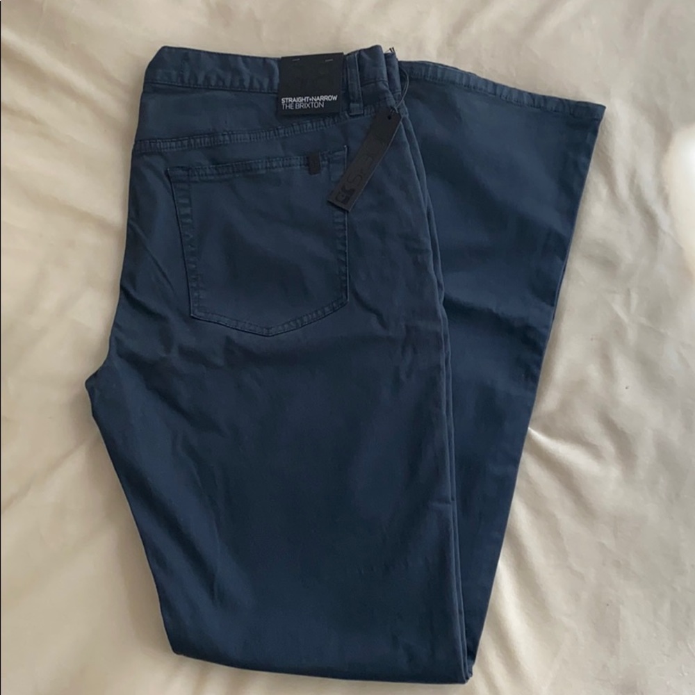 Joe’s Jeans 👖 Brixton Straight + Narrow